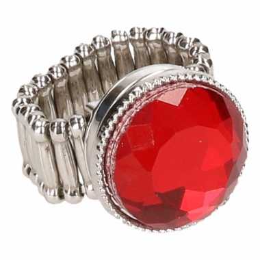 Carnavalskleding zilveren ring rode robijn chunk arnhem